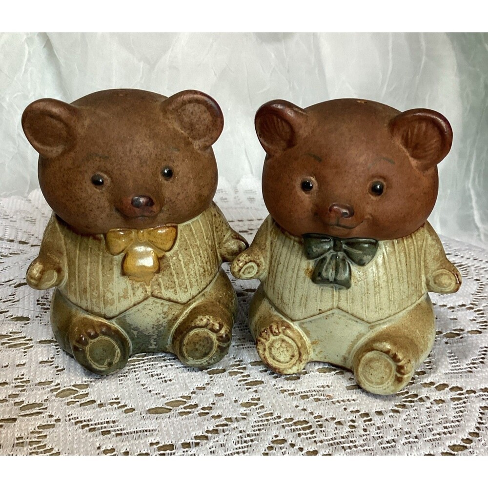 Teddy Bear Salt & Pepper Set Vintage UCTCI Japan Hand-Painted Ceramic Pottery